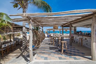 Orient bay beach restaurants by amazing stay sxm kakao